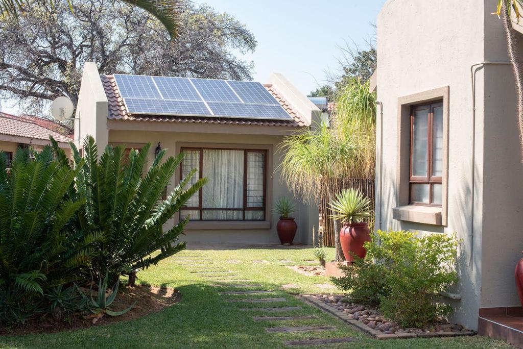 Micasa Sucasa Guesthouse Lephalale Extérieur photo