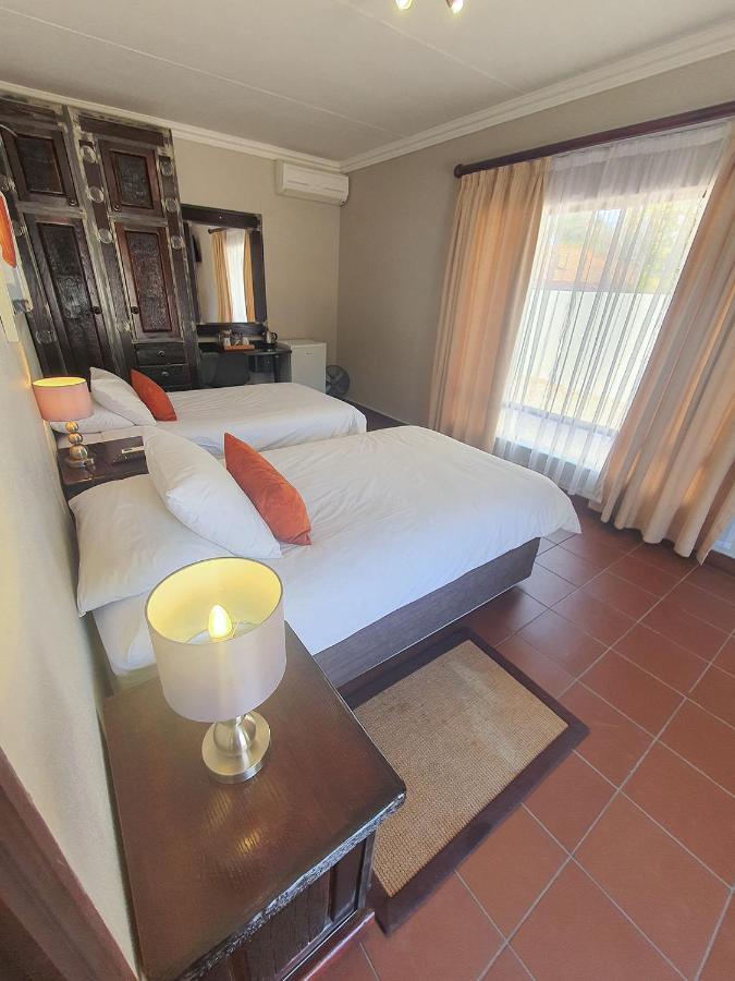 Micasa Sucasa Guesthouse Lephalale Extérieur photo