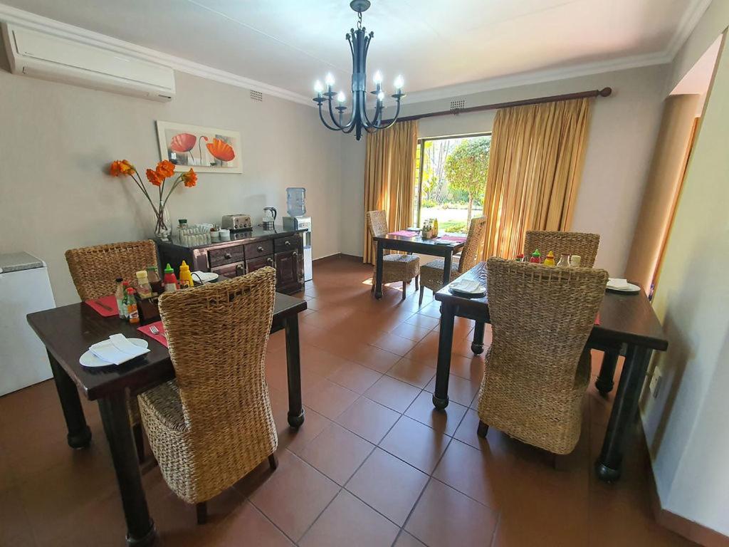 Micasa Sucasa Guesthouse Lephalale Extérieur photo