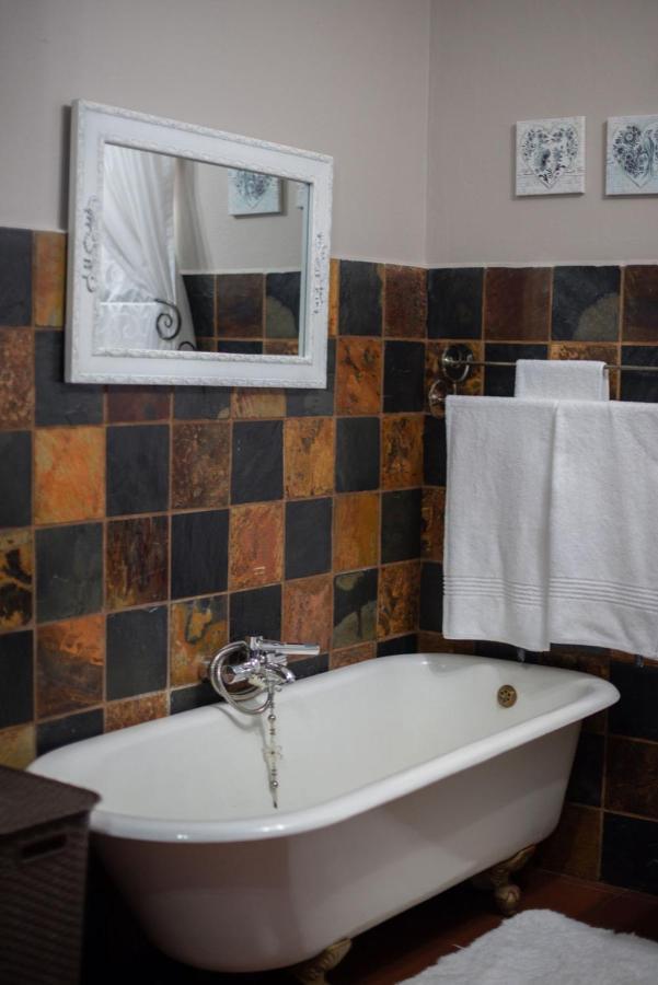 Micasa Sucasa Guesthouse Lephalale Extérieur photo